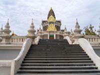Unvollendeter Tempel im Khmer Stil - Wat Chalong